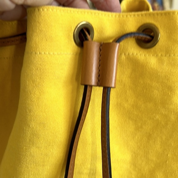 Really great Gucci canvas and leather beach bag. - Picture 6 of 12